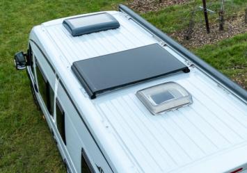 SP200 Campervan zonnepaneel